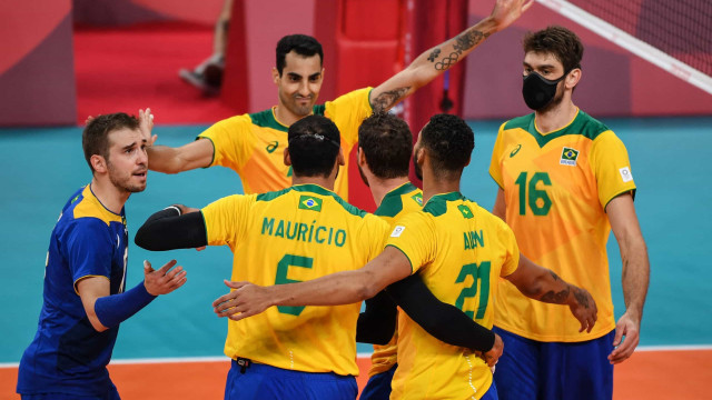 Ginástica e vôlei brasileiros se destacam no primeiro dia da Olimpíada