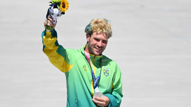 Pedro Barros conquista prata no skate park da Olimpíada