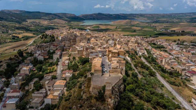 Itália: Casas a 2 euros chamam a atenção até de famosos