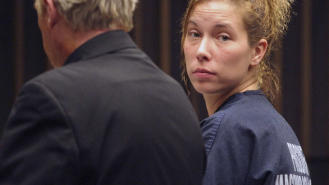 Ex-mulher de Eminem internada com cortes no corpo após colapso emocional