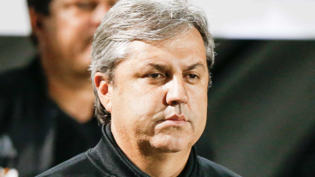 Kleina detona VAR e fala em 'interpretação equivocada' após pênalti contra Ponte