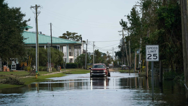 Moradores da Louisiana podem ficar um mês sem energia 