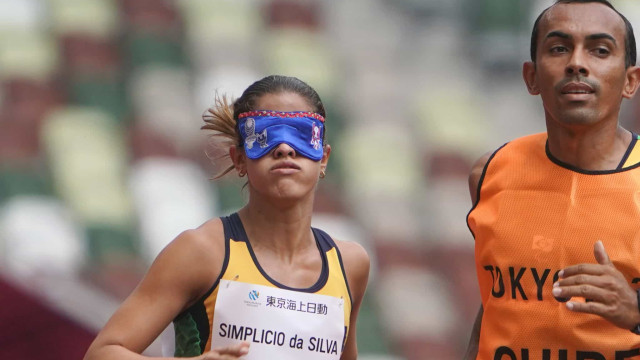 Thalita Simplício é prata por 4 milésimos nos 200m e Jerusa Geber leva o bronze