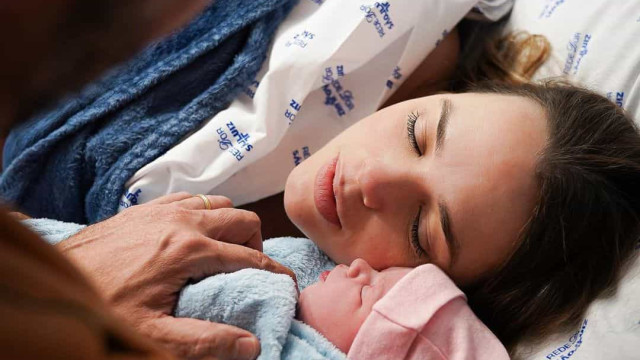 'Nosso mais novo amor', afirma Thaeme sobre nascimento de segunda filha