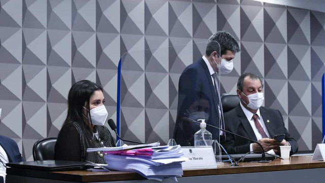 Advogada aponta 'pacto' entre governo e Prevent Senior por 'kit covid'