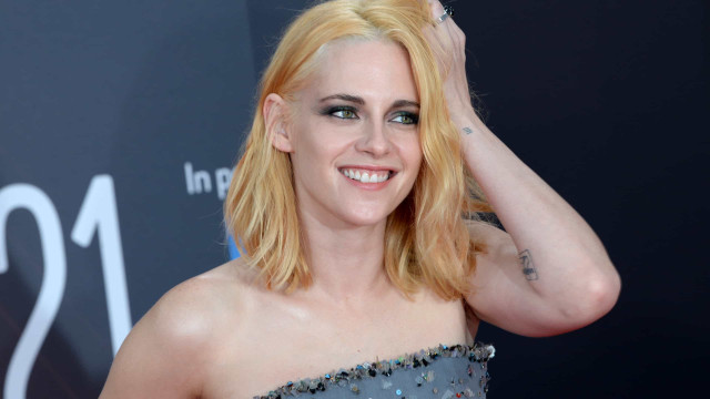 Kristen Stewart brilha na estreia de filme sobre a Lady Di em Londres