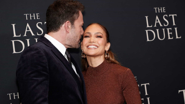 Ben Affleck revela estar feliz após retomar romance com Jennifer Lopez