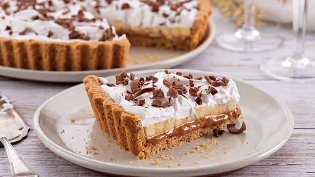 Aprenda a preparar a sobremesa do momento: Torta Banoffee