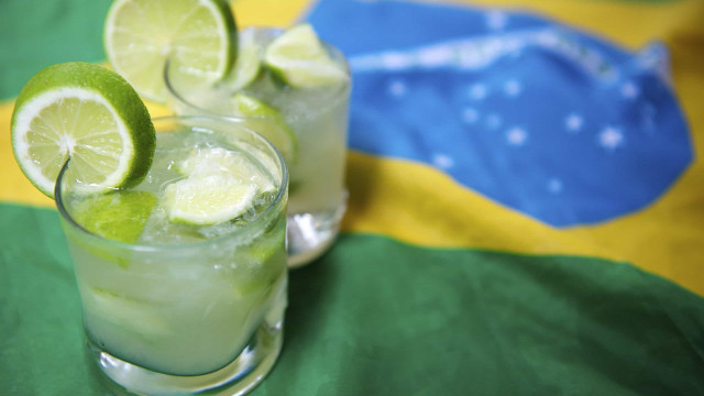 Viaje o mundo com as bebidas típicas de cada país!