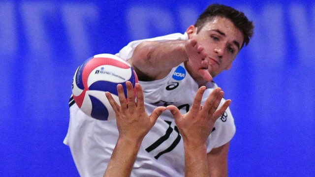 Jogador da seleção dos EUA critica Mauricio Souza por comentário homofóbico