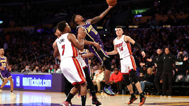 Com Monk certeiro e triplo-duplo de Westbrook, Lakers batem Heat na prorrogação