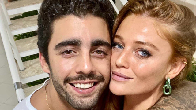 Pedro Scooby publica foto de Cintia Dicker nua e comenta vida sexual