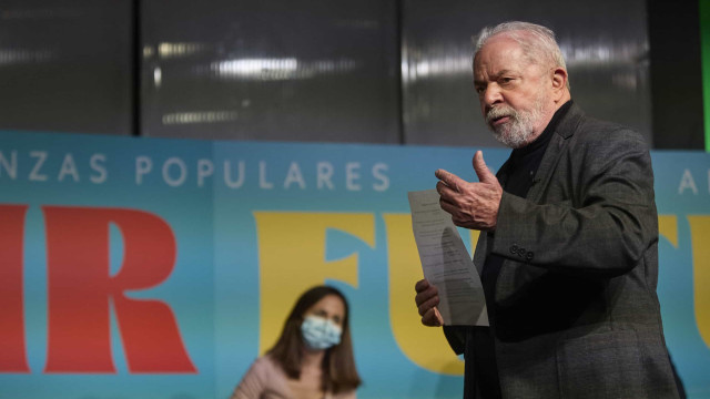 Em Madri, Lula diz que sua viagem à Europa prova que "o mundo gosta do Brasil"