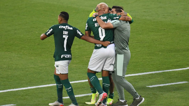 Palmeiras encerra passagens frustradas enquanto busca reforços para Mundial