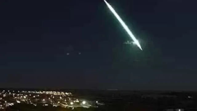 
                    Meteoro explode sobre os EUA com potência de 300 toneladas de TNT
                