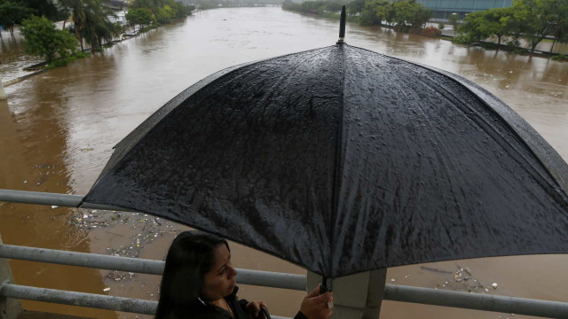 Inmet alerta para chuvas fortes e risco de alagamento em mais de 1,3 mil cidades
