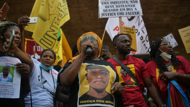 'Justiça até o final', pede mãe de Moïse em protesto no Rio