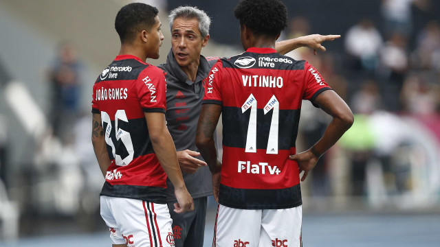 Flamengo faz clássico com o Botafogo após vice na Supercopa do Brasil