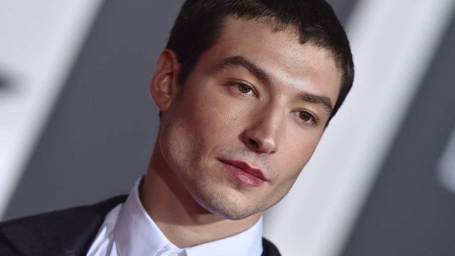 Ezra Miller, ator de 'Flash' no filme 'Liga da Justiça', detido no Havai