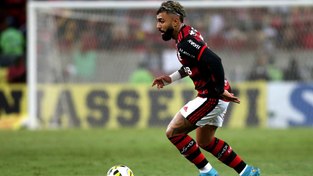 Flamengo vence Católica, encerra tabu no Chile e continua 100% na Libertadores