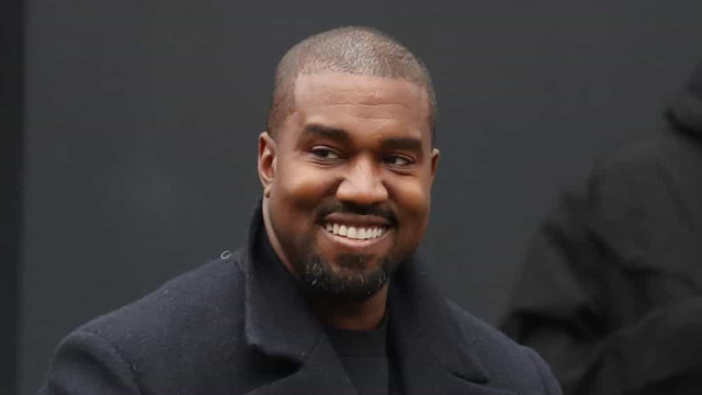 Kanye West se casou em segredo com ex-colega de empresa, diz site