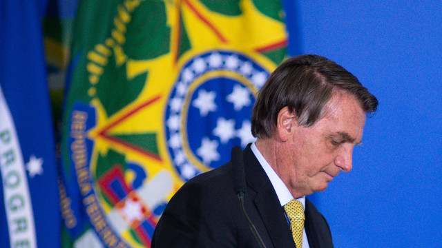 Bolsonaro ignora prazos de respostas determinados pelo Supremo