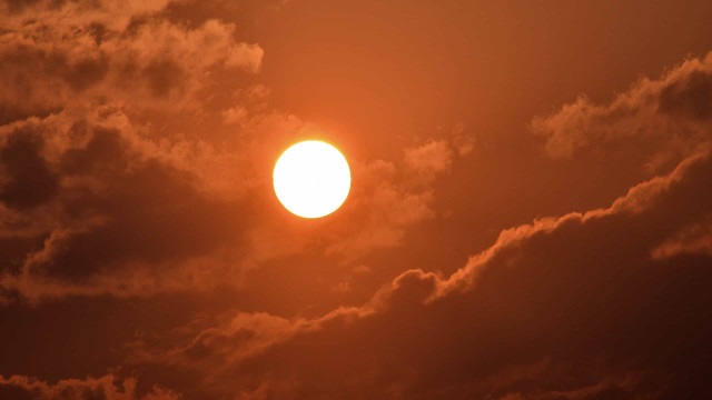 Com mais de 40°C, calor no Centro-Oeste atinge níveis históricos e causa risco à saúde
