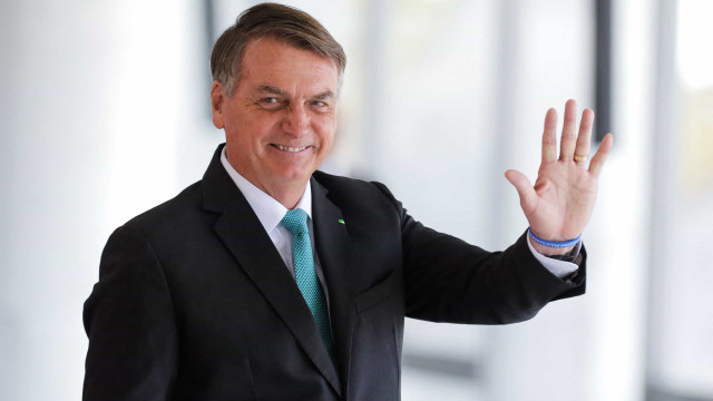 Bolsonaro pode ter renda mensal de quase R$ 100 mil fora do Palácio do Planalto