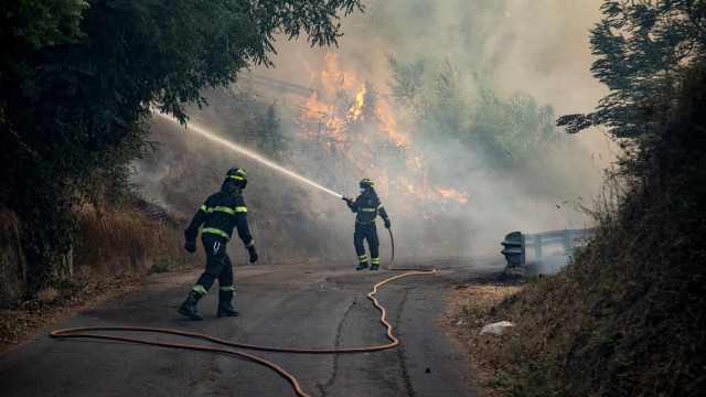 Incêndios florestais provocam suspensão de jogos de futebol no Chile