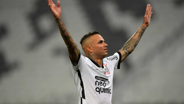 Corinthians oferece pagar 100% do salário de Luan para emprestá-lo ao Santos