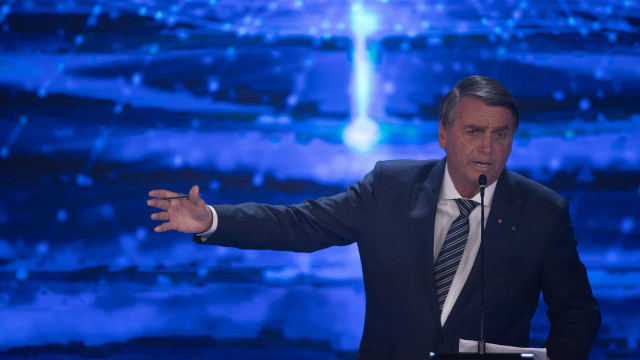 Fome, inflação e informalidade desafiam discurso de Bolsonaro sobre 'economia pujante'