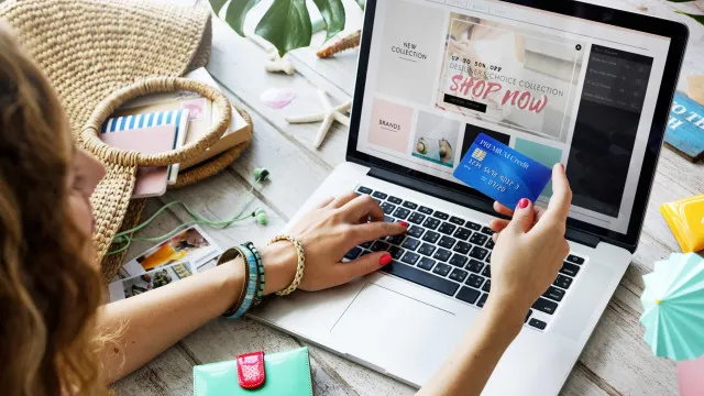 
                    Veja como ficam as compras internacionais com o fim da taxa das blusinhas
                