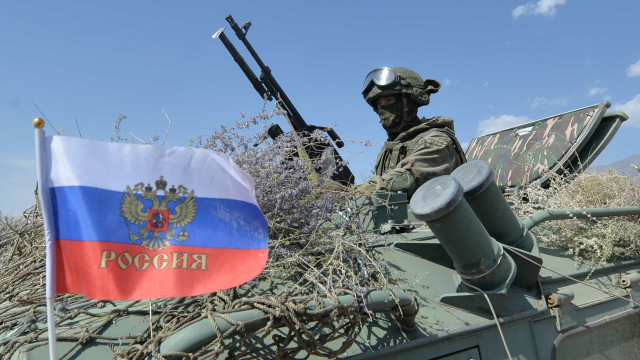 Reservistas da Rússia precisam bancar coletes à prova de balas, diz Reino Unido