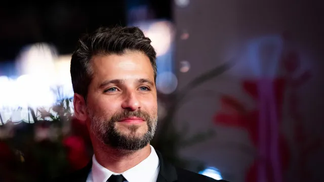 
                    Bruno Gagliasso admite erro após polêmica no McDonald's e fala em volta às novelas
                