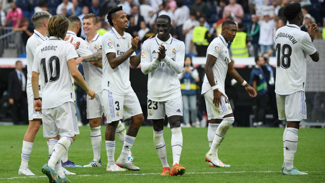 Rodrygo entra no final e garante vitória do Real Madrid sobre o Barcelona