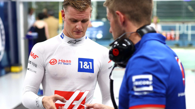 Dono da Haas dá ultimato em Schumacher: 'Precisa somar pontos para seguir na F-1'