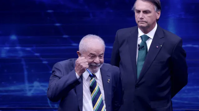 
                    Quem gastou mais no cartão corporativo Lula ou Bolsonaro?
                