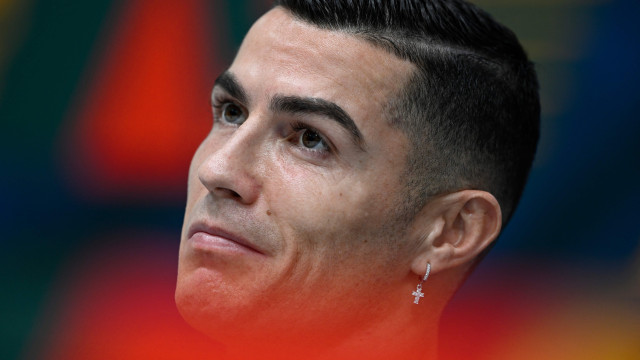 Cristiano Ronaldo supera marca de Pelé e Messi em vitória de Portugal