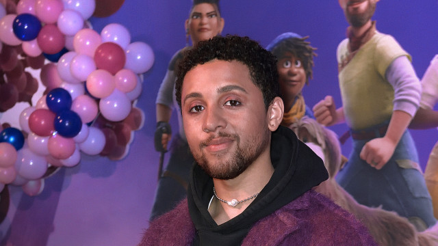 'Mundo Estranho': Para ator, 1º protagonista gay da Disney é como 'um garoto qualquer'