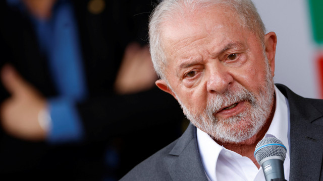 Lula pede a EUA e UE para não "encorajar a guerra" (na Ucrânia)