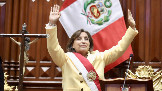 Peru prorroga estado de emergência em meio a alta reprovação de presidente