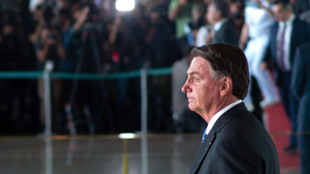 Bolsonaro diz que descobriu cofre em casa durante operação da PF
