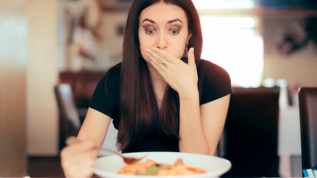 Em época de 'excessos', dicas para evitar a intoxicação alimentar
