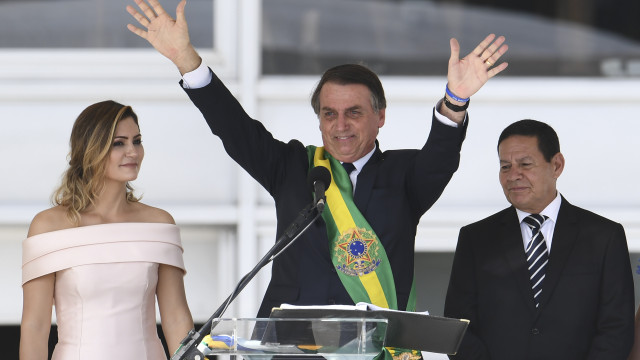 Deixar de passar faixa para Lula pode ser último ataque de Bolsonaro à democracia