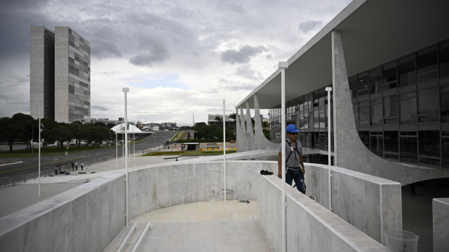 Governo deve gastar R$ 8 milhões para blindar vidros do Planalto após ataques de 8 de Janeiro