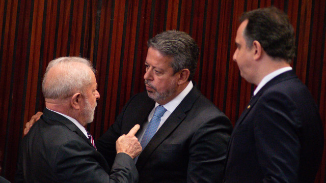 Lula anuncia com Pacheco e Lira decreto para facilitar envio de recursos ao RS