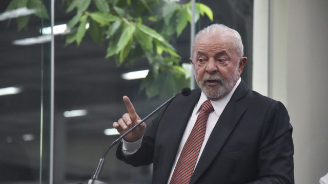 Lula à CNN: Bolsonaro é cópia de Trump e não tem chance de voltar à Presidência