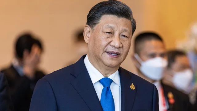 
                    Xi Jinping se reúne com líder da oposição de Taiwan e diz que rejeita independência
                