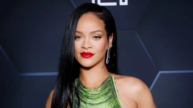 SÃO PAULO, SP (FOLHAPRESS) - A cantora Rihanna
