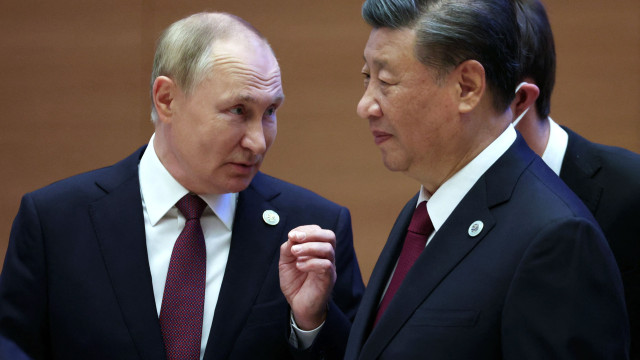 Ocidente pressiona China a não cruzar linha vermelha ao enviar armas à Rússia